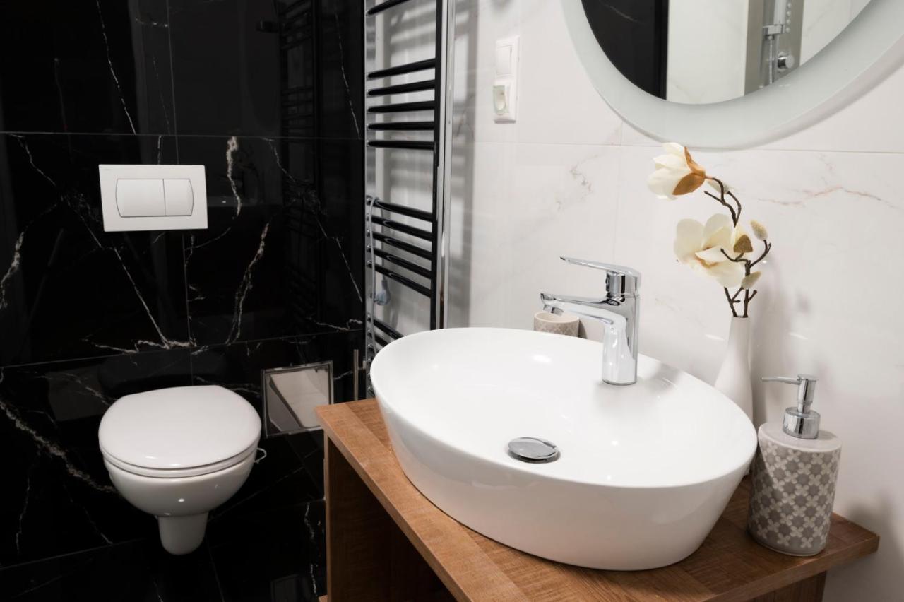 Hotel Dszsu Trenčianske Teplice Екстериор снимка