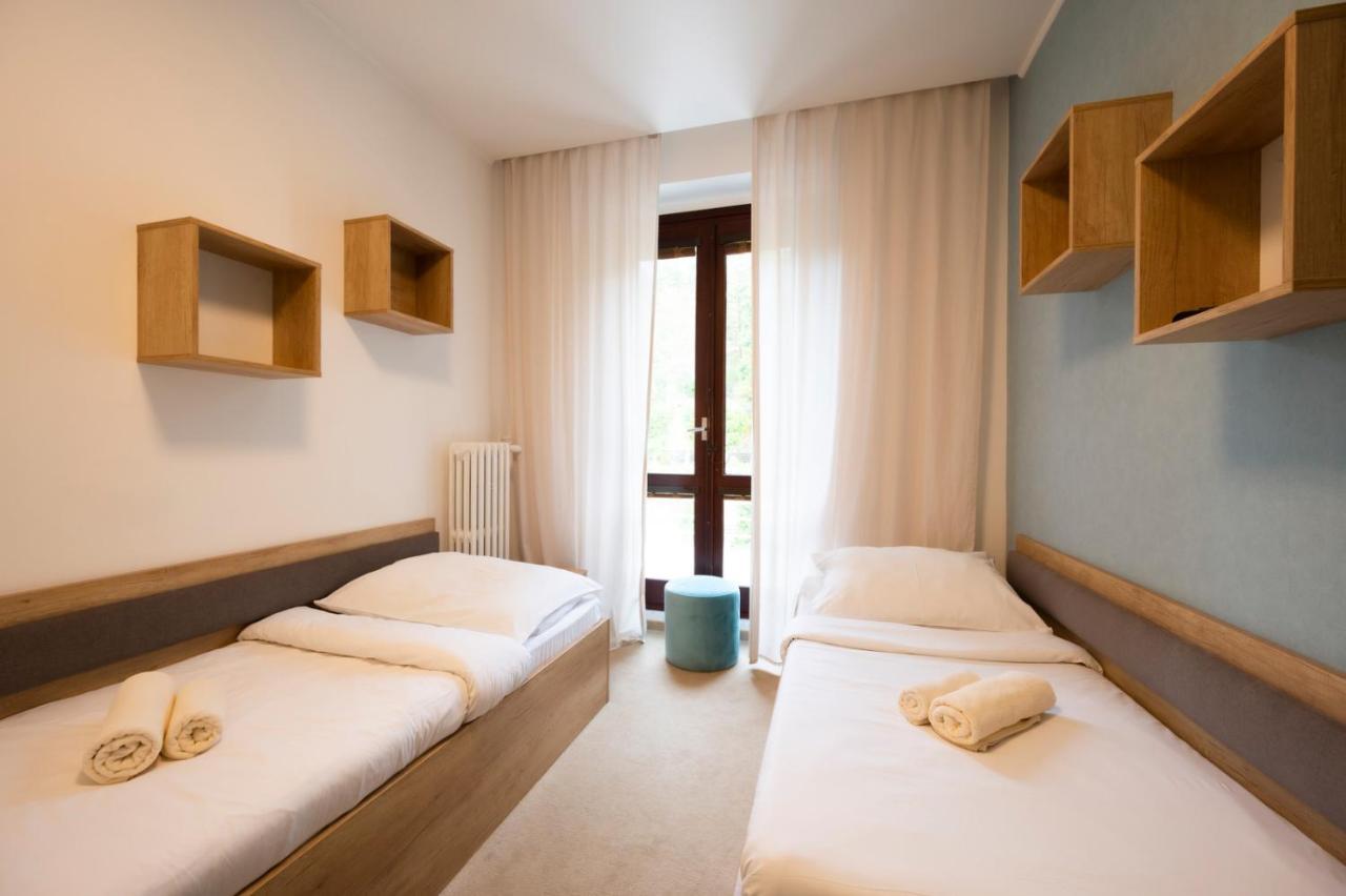 Hotel Dszsu Trenčianske Teplice Екстериор снимка
