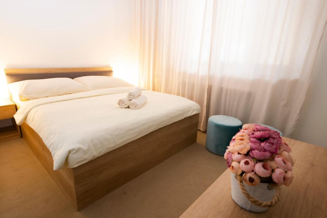 Hotel Dszsu Trenčianske Teplice Екстериор снимка